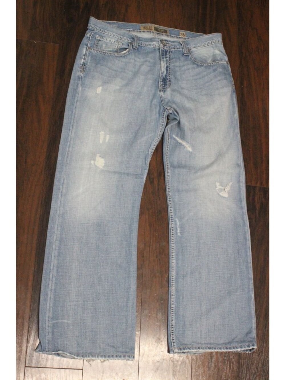 BKE Tyler Mens Distressed Light Wash Denim Jeans Size 36 Relaxed Fit